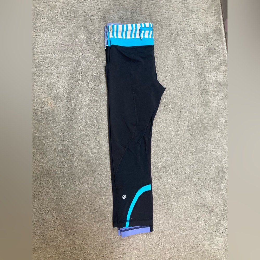 2 for 1 Lululemon Size 4 Leggings Bundle - Picture 8 of 15